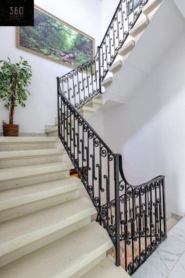 The By 360 Estates *